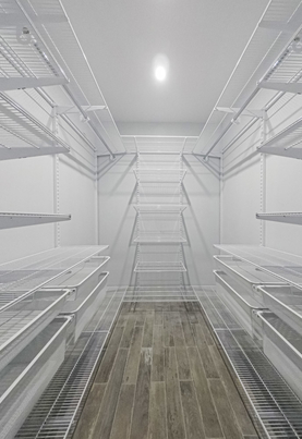 Проект гардеробной комнаты для семейной пары